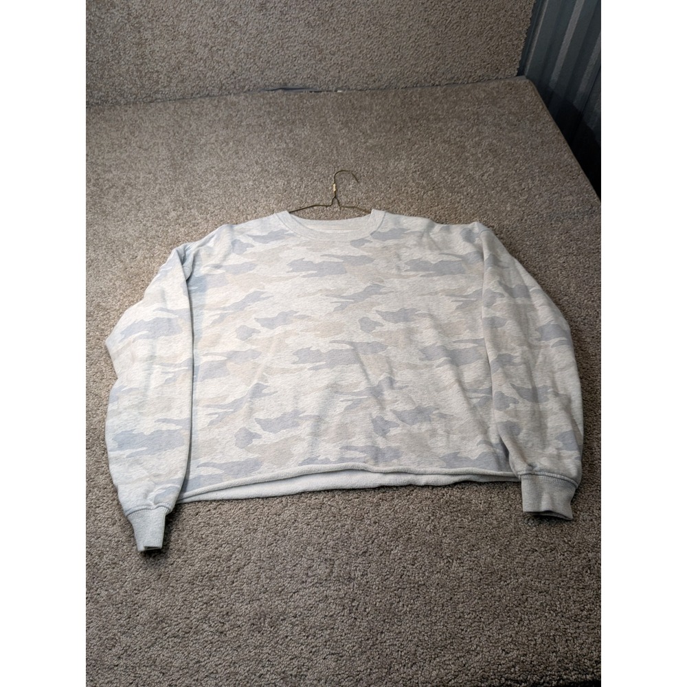 American Eagle Womens Grey White Camo Cropped Sweatshirt Raw Hem XS Relaxed